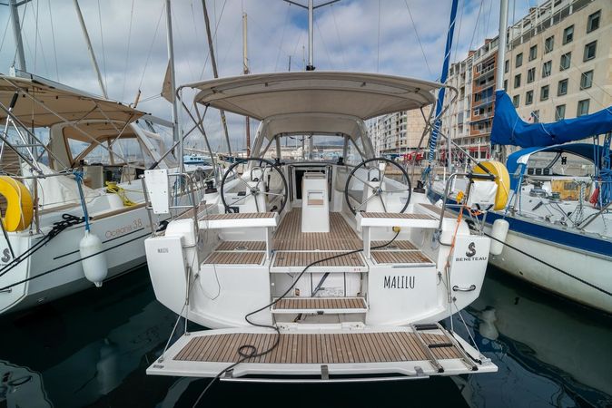 Beneteau Oceanis 35.1 | Malilu