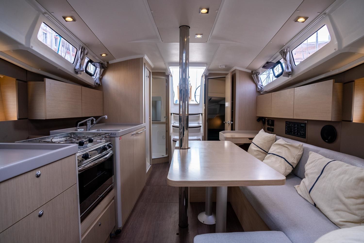 Beneteau Oceanis 35.1 | Malilu