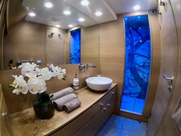 Jaguar 76 | Yacht Mind