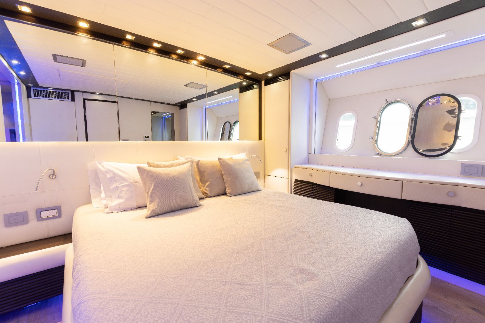 Jaguar 76 | Yacht Mind