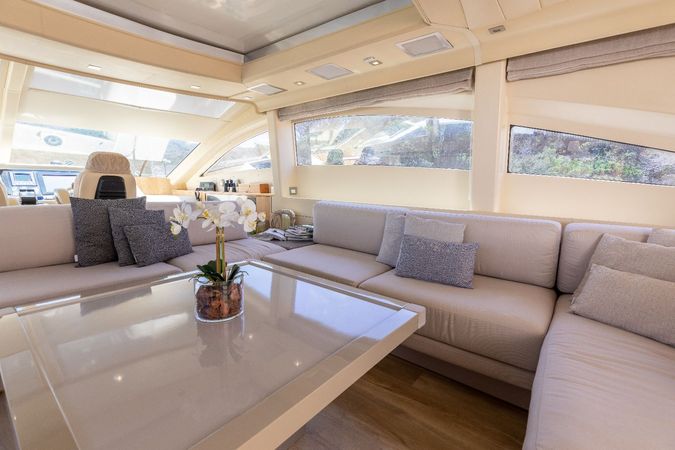 Jaguar 76 | Yacht Mind