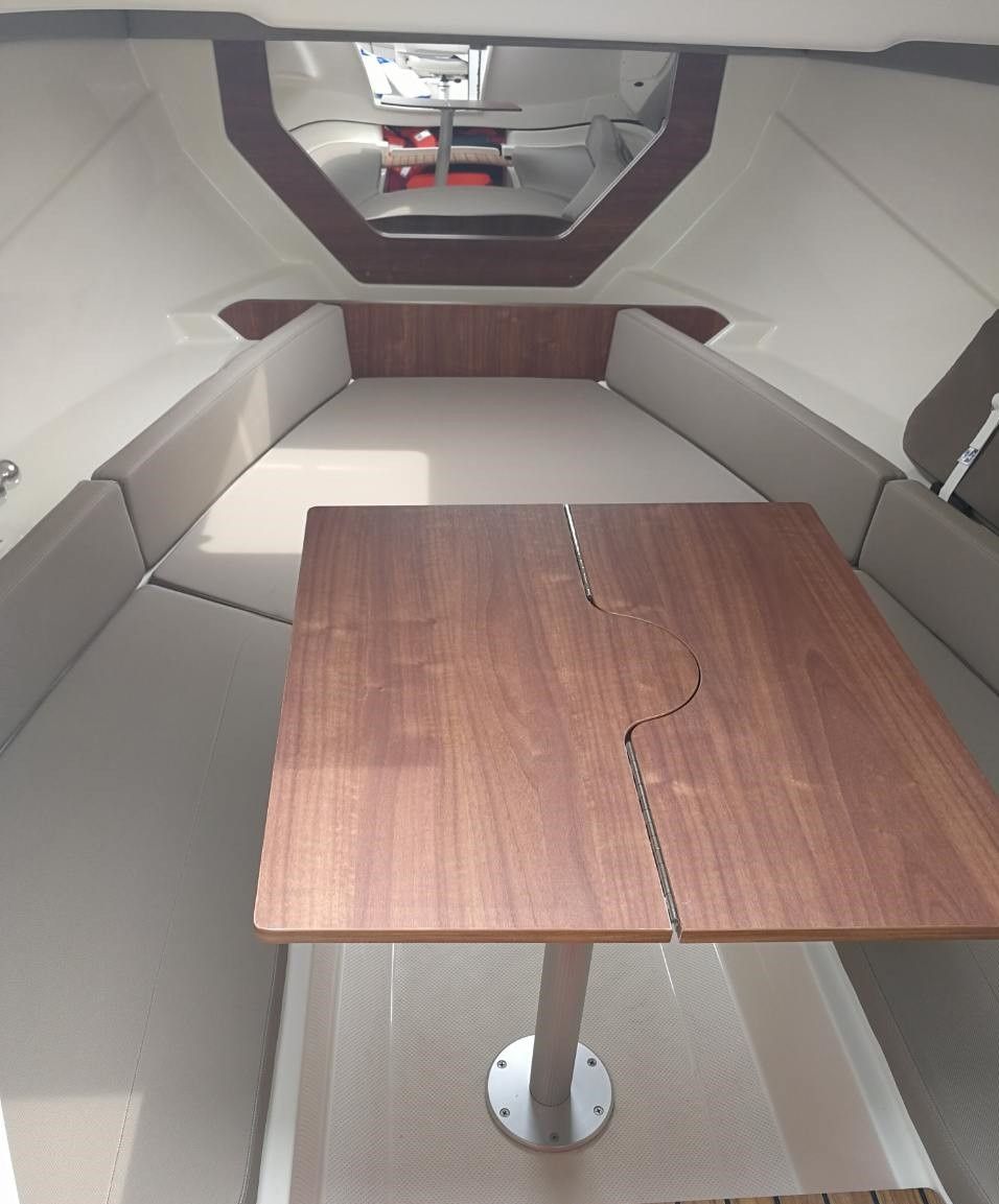 Quicksilver 755 | Sundeck