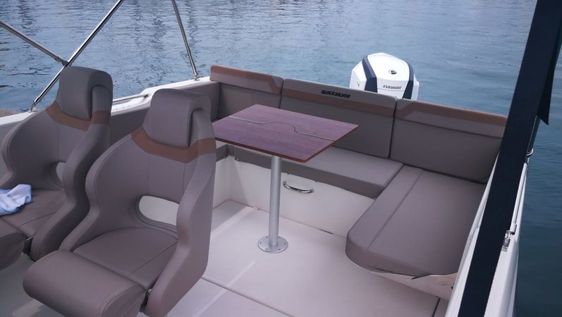 Quicksilver 755 | Sundeck
