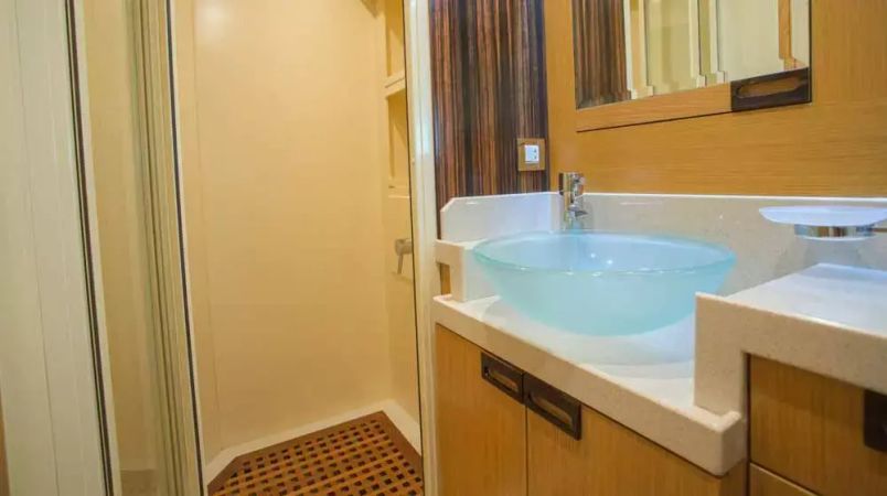 Gulf Craft Majesty 56 | Vassia