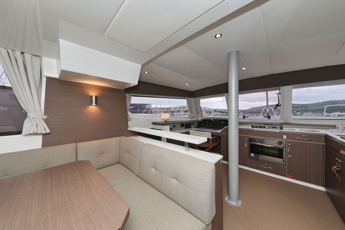 Bali Catspace | Queen Bee