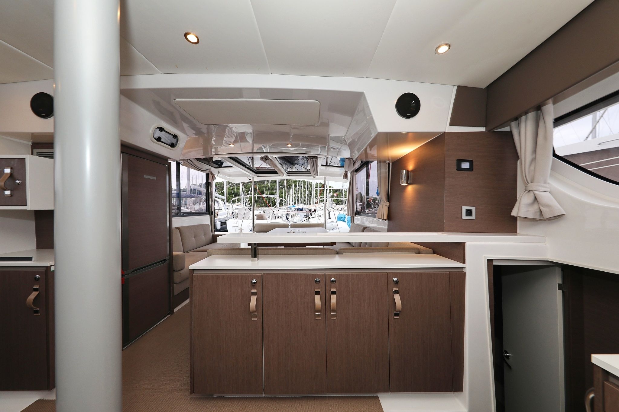 Bali Catspace | Queen Bee