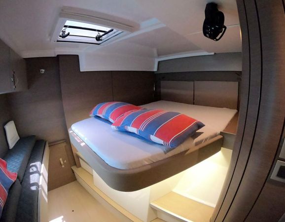 Bali Catspace | Queen Bee