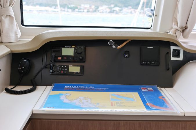 Bali Catspace | Queen Bee