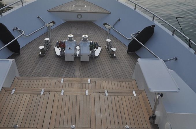 Heesen 83 | Aqua Virgin