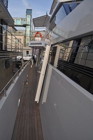 Heesen 83 | Aqua Virgin