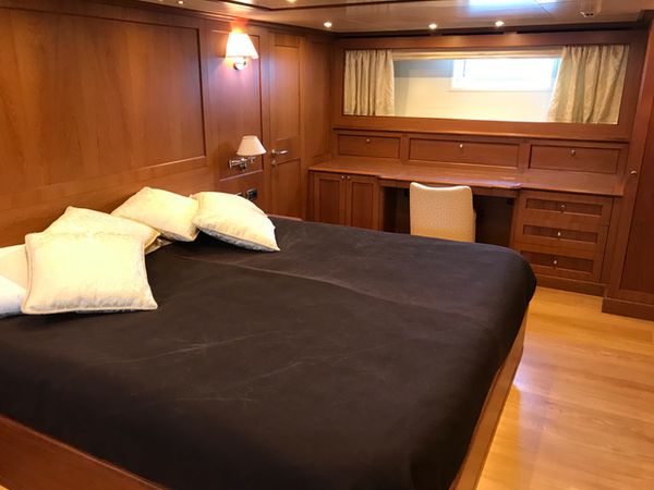 Heesen 83 | Aqua Virgin