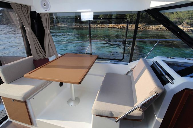 Jeanneau Merry Fisher 895 | Aquaduck