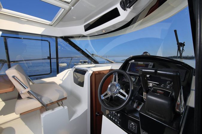 Jeanneau Merry Fisher 895 | Aquaduck