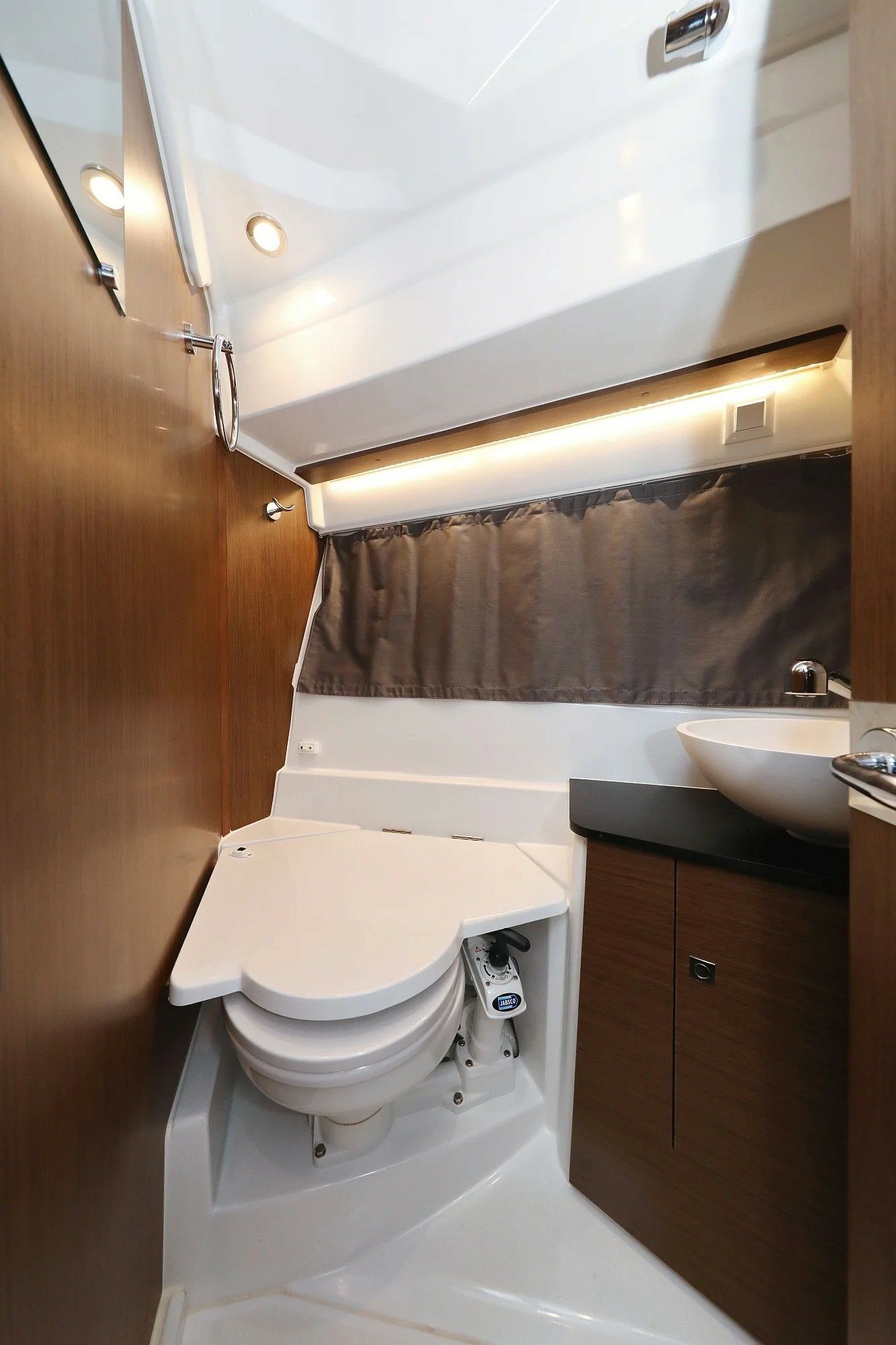 Jeanneau Merry Fisher 895 | Aquaduck