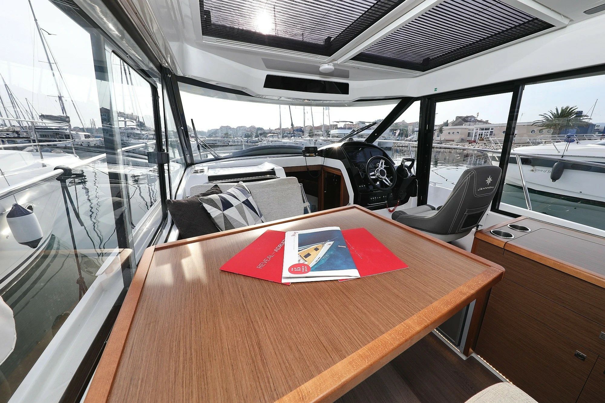Jeanneau Merry Fisher 895 | Aquaduck