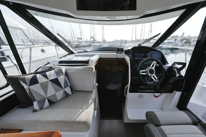 Jeanneau Merry Fisher 895 | Aquaduck