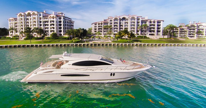 Lazzara 75 | Carpe Diem