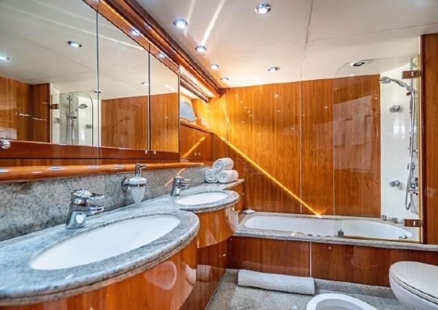 Sunseeker 94 | So What Who Cares