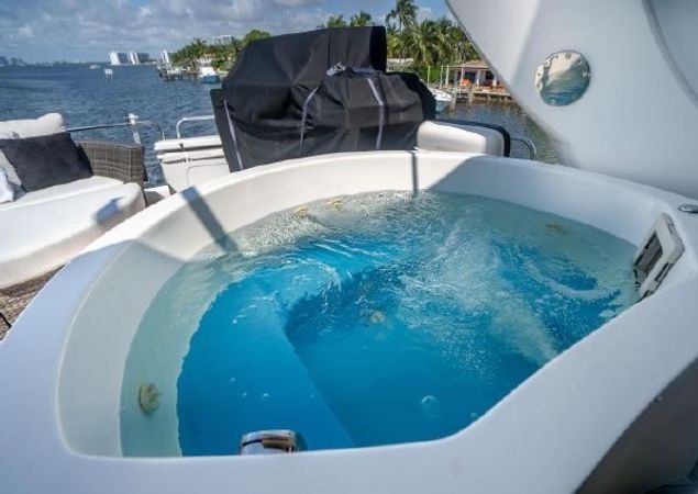 Sunseeker 94 | So What Who Cares