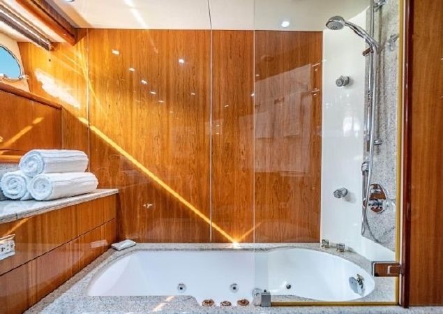 Sunseeker 94 | So What Who Cares