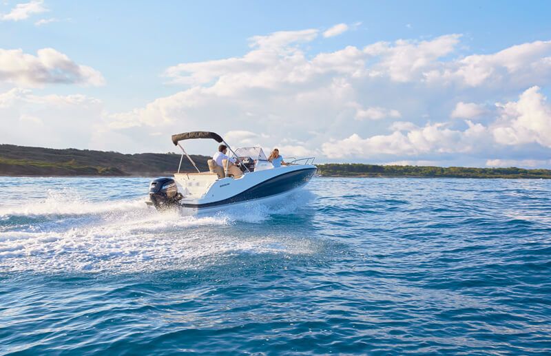 Quicksilver 605 | Open