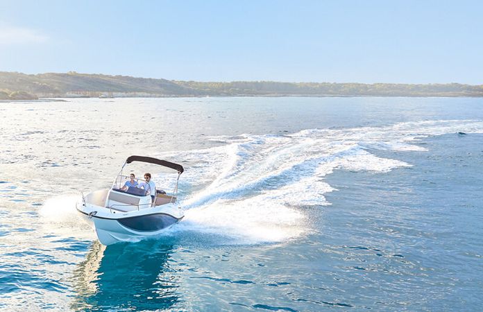 Quicksilver 605 | Open