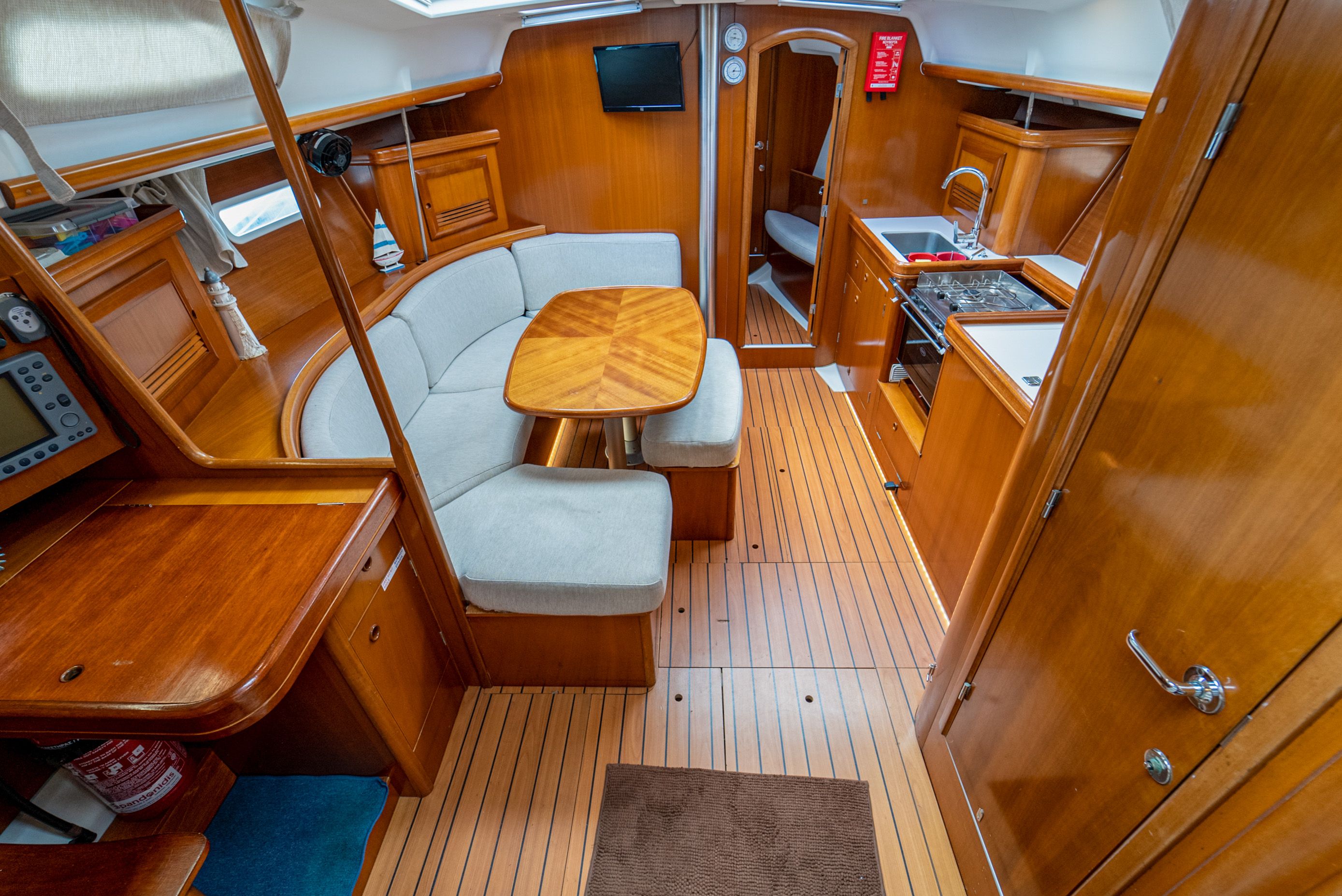 Beneteau Oceanis Clipper 393 | Aeolian Too