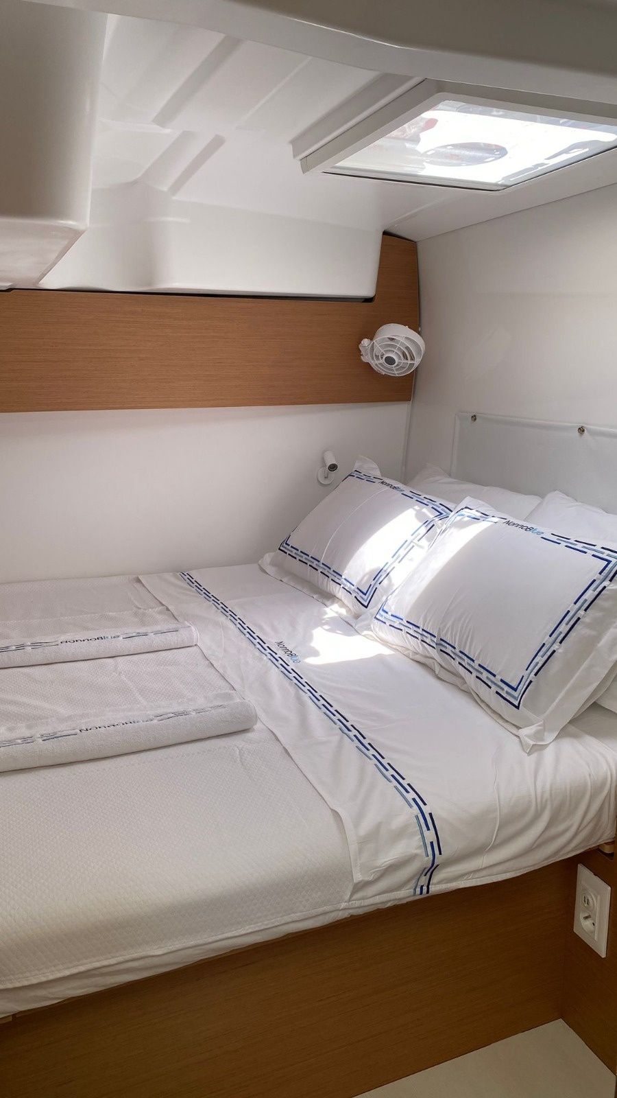 Excess 11 | Carmelina