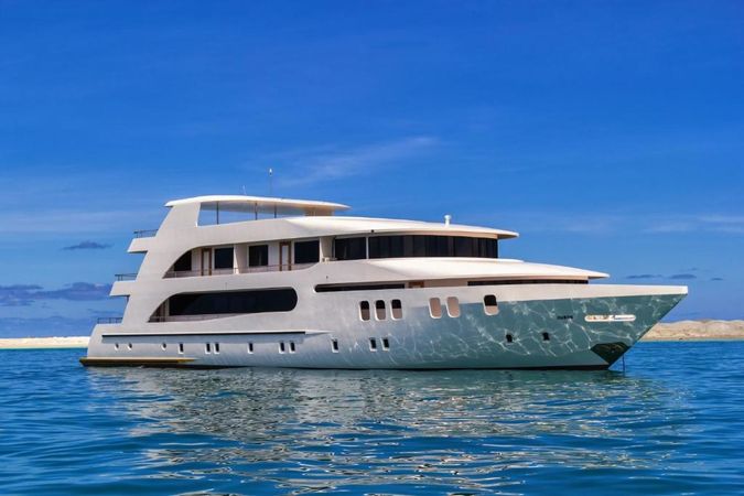 Custom Built 122 | Adora