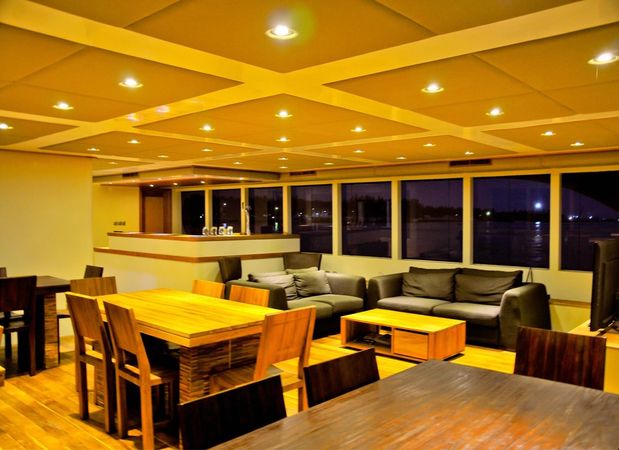 Custom Built 122 | Adora