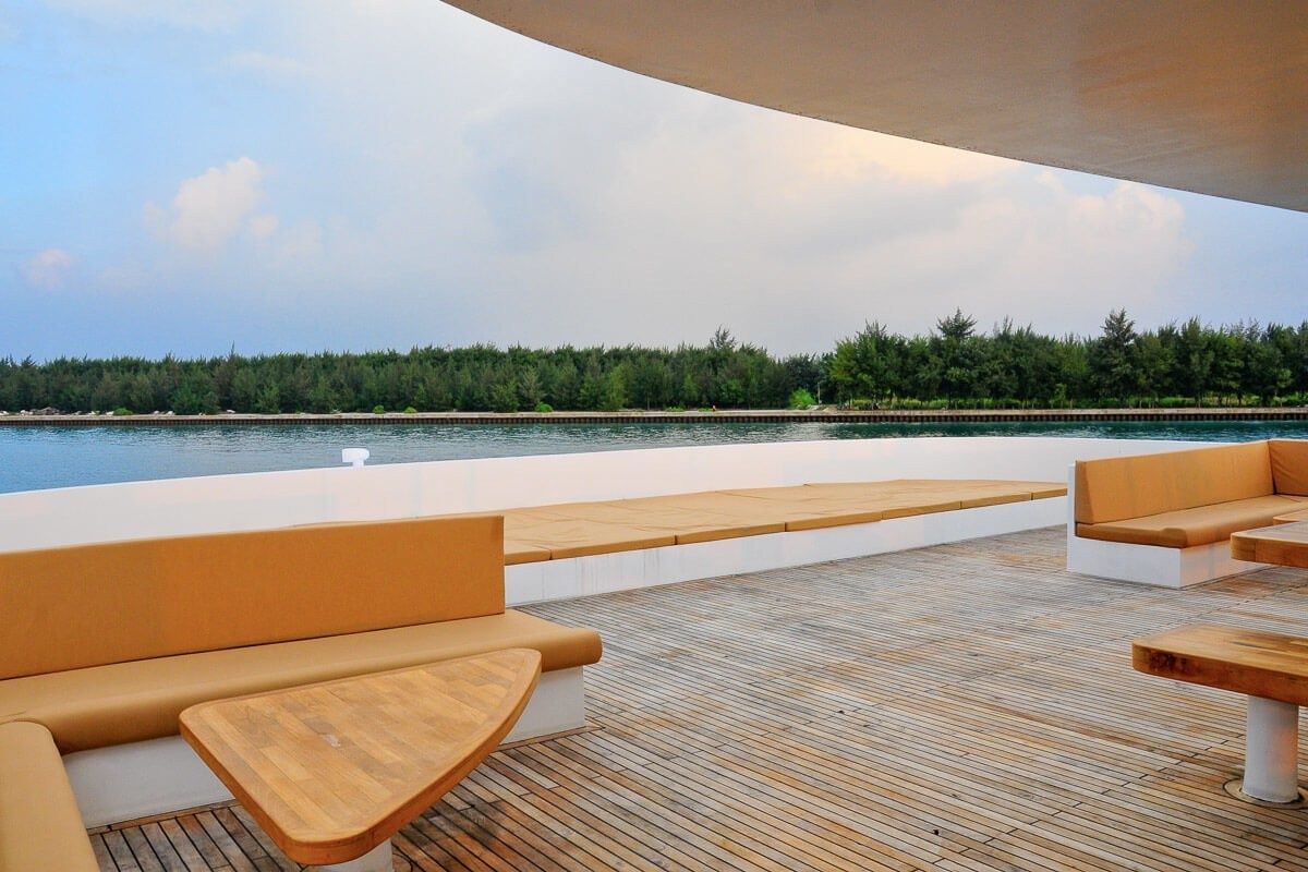 Custom Built 122 | Adora