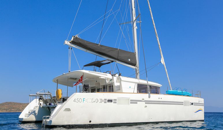 Lagoon 450 F | Luna