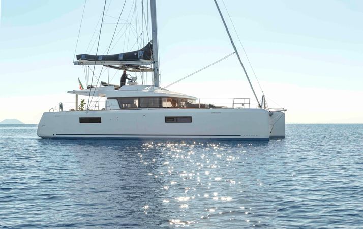 Lagoon 52 F | Oneida