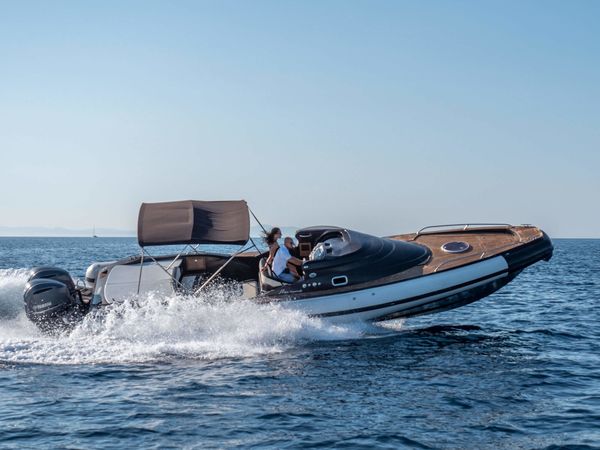 Nuova Jolly Prince 35 | Sport Cabin
