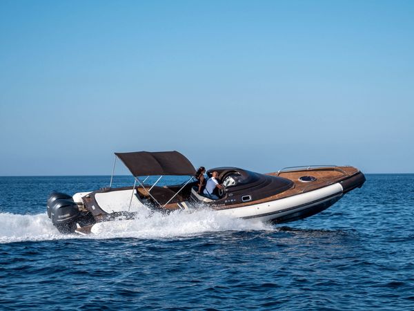 Nuova Jolly Prince 35 | Sport Cabin