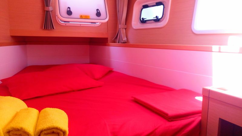 Lagoon 39 | Lion Royal