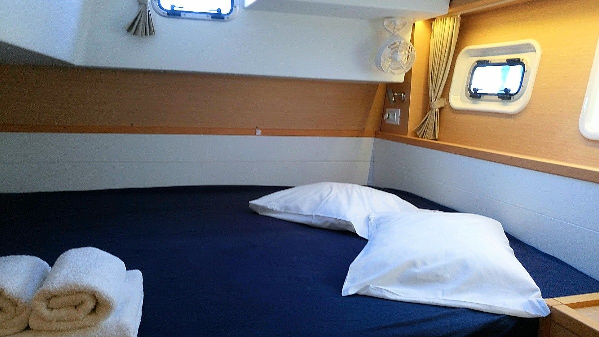 Lagoon 39 | Lion Royal