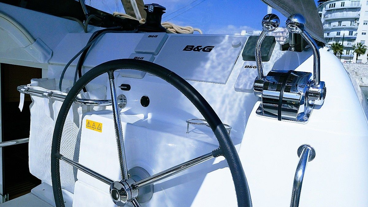 Lagoon 39 | Lion Royal