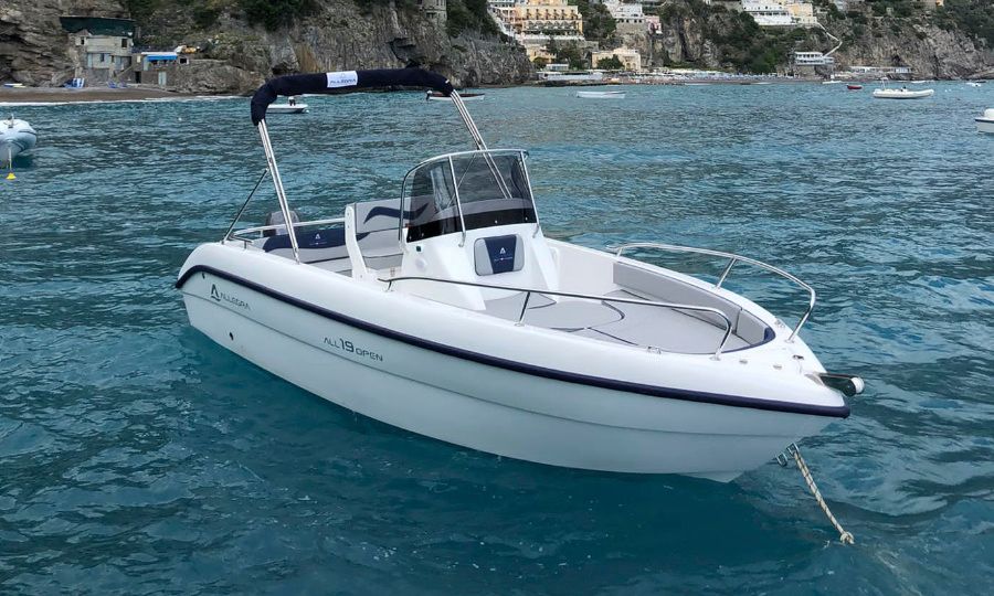 Allegra 19 | Open