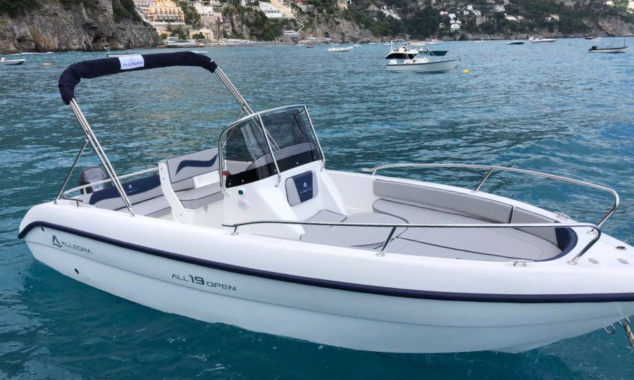 Allegra 19 | Open