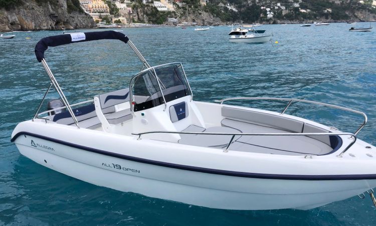 Allegra 19 | Open
