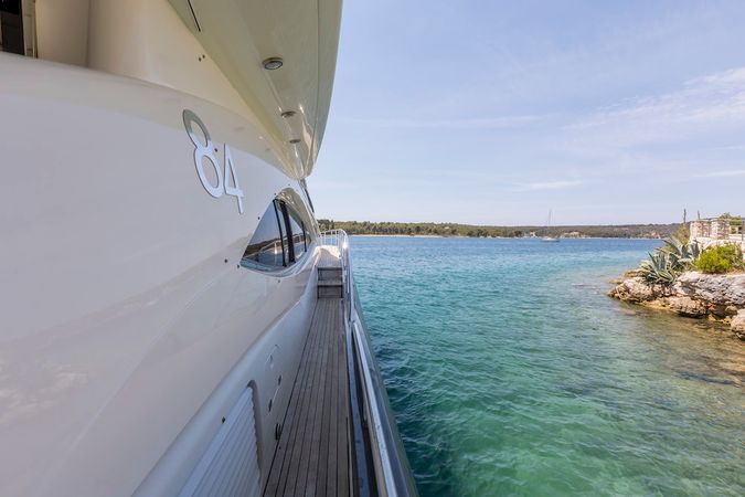 Sunseeker 84 | Skywater