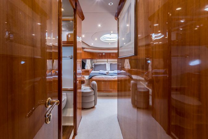 Sunseeker 84 | Skywater