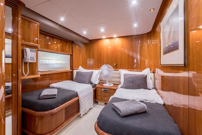 Sunseeker 84 | Skywater