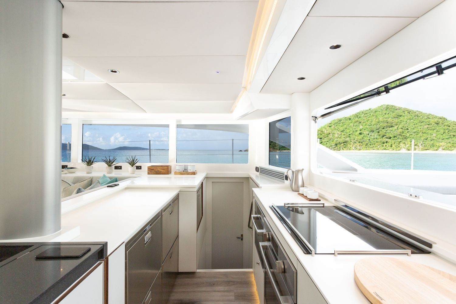 Voyage 590 Electric | Home Again