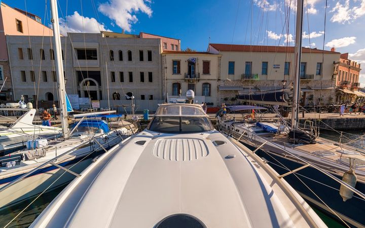 Sunseeker 58 | Small Eva