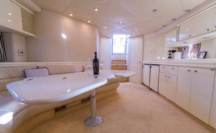 Sunseeker 58 | Small Eva