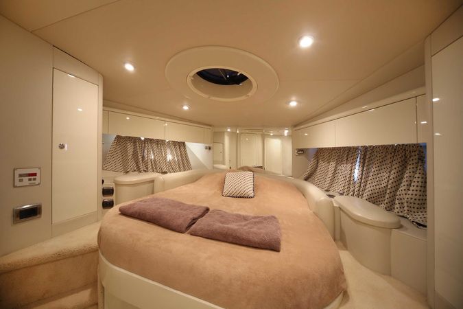 Sunseeker 58 | Small Eva