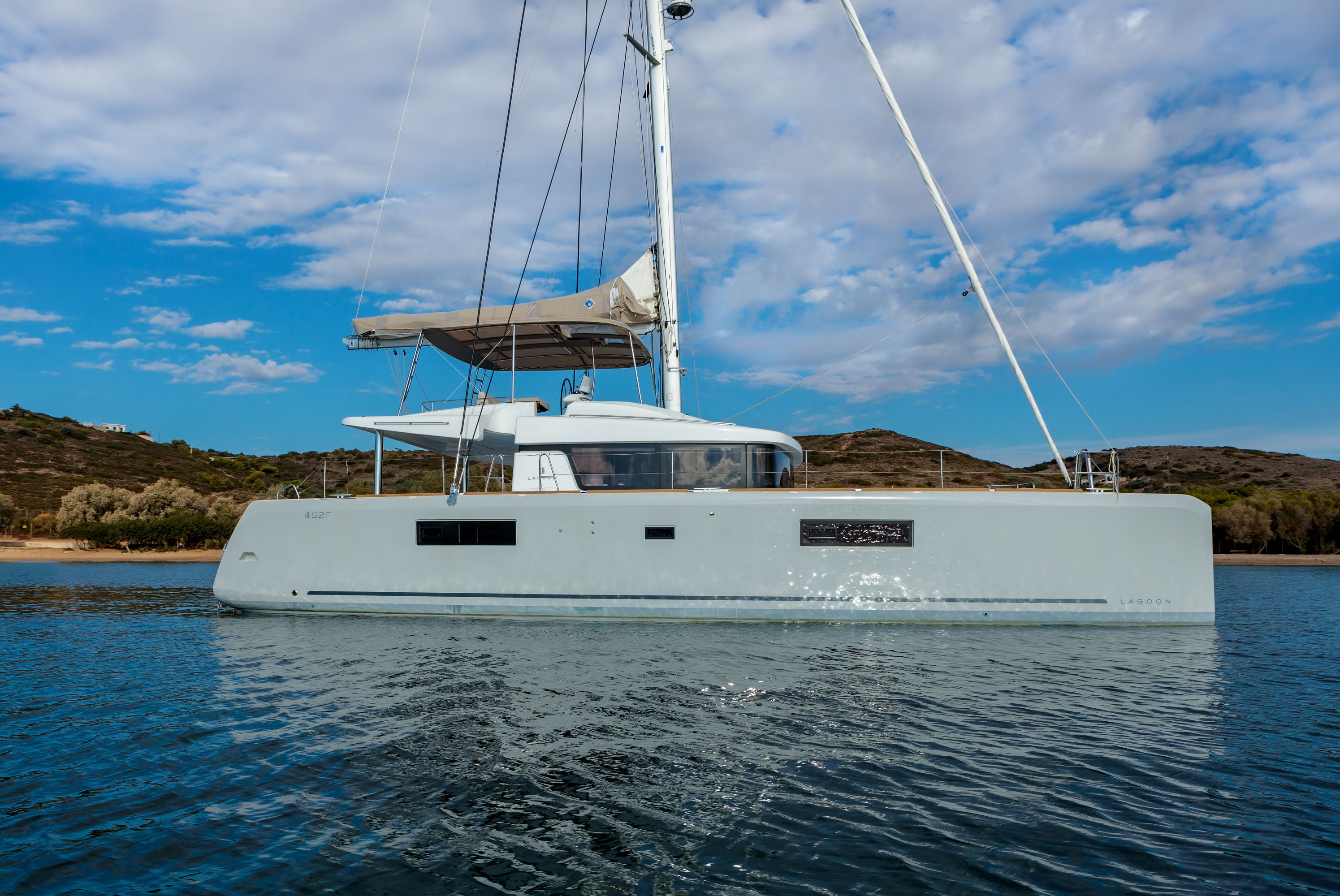 Lagoon 52 F | Madinina