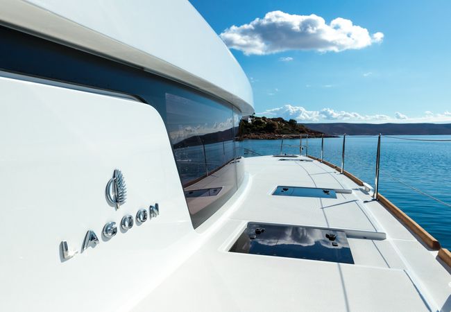Lagoon 52 F | Madinina